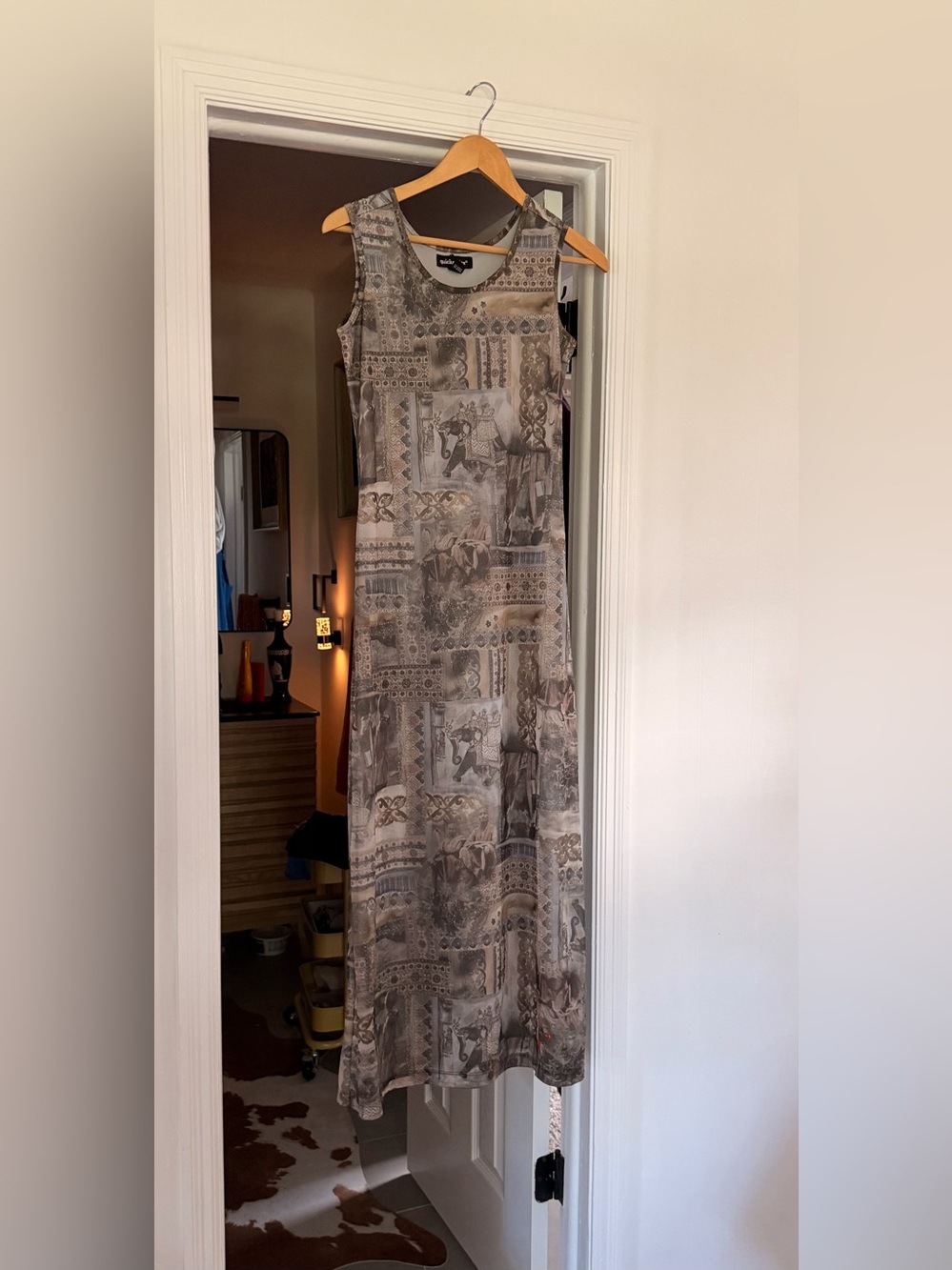 Quickreflex Gray Taupe Patterned Sleeveless Maxi Skirt